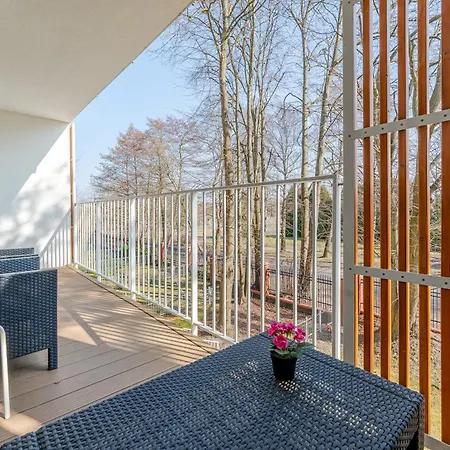 Apartment Feniks Seaside With Pool & Near Kolobrzeg