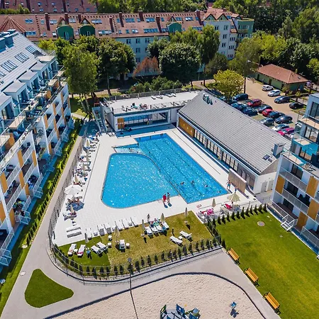 Apartment Feniks Seaside With Pool & Near