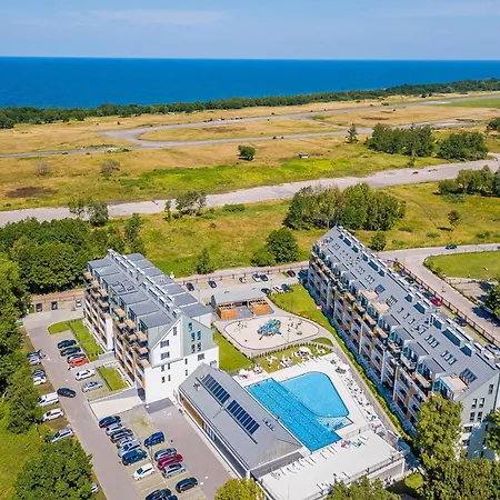 Feniks Seaside With Pool & Near Apartment