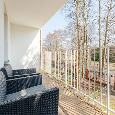 Apartment Feniks Seaside With Pool & Near Kolobrzeg