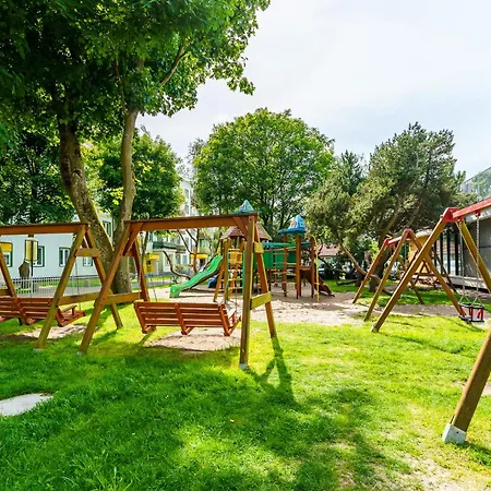 Feniks Seaside With Pool & Near Apartment