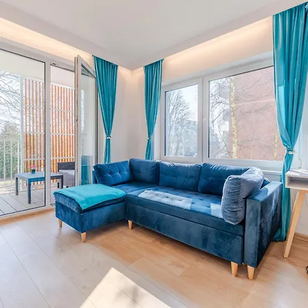 Holiday home Feniks Seaside With Pool & Near